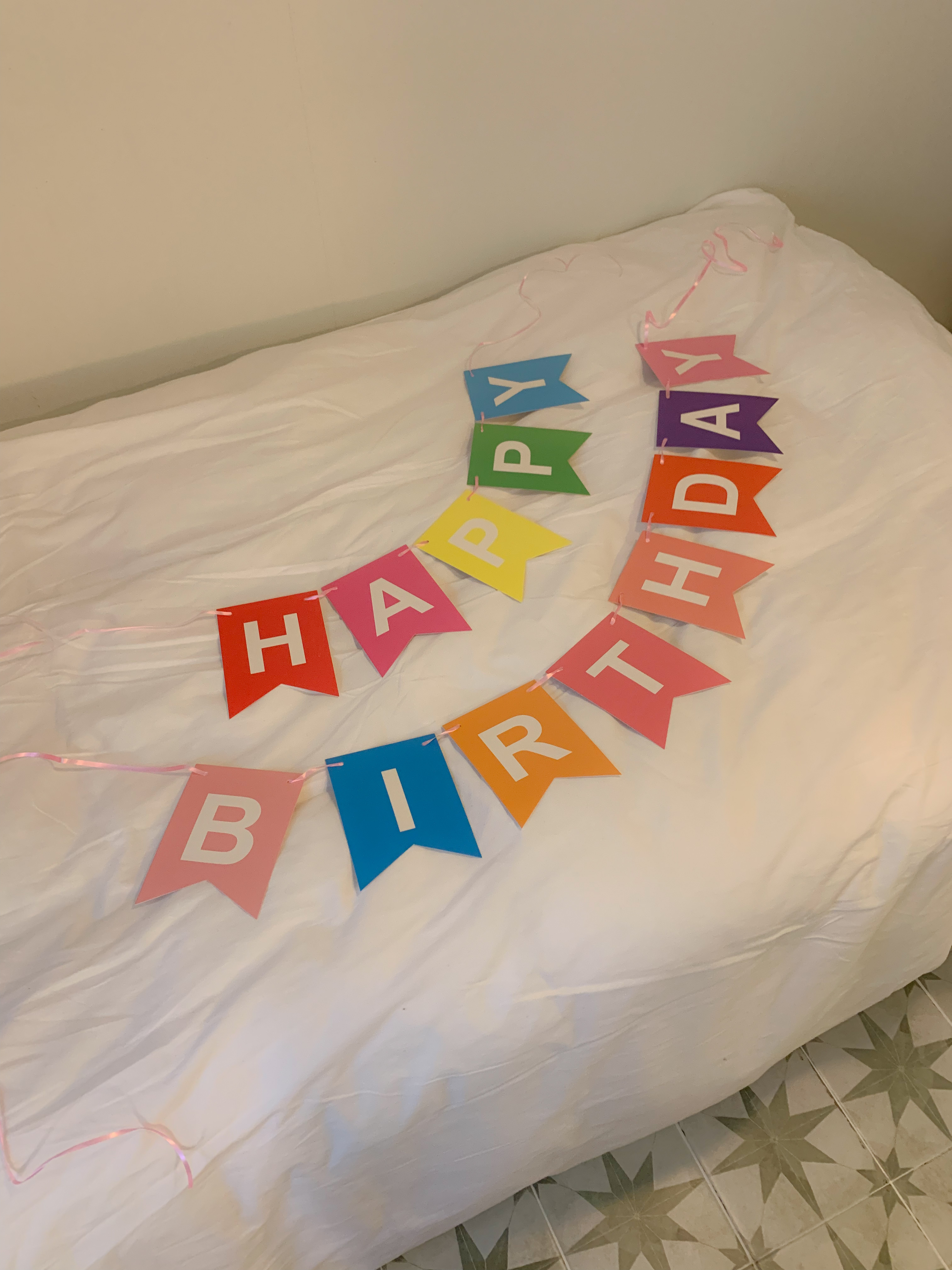 레인보우 생일가랜드