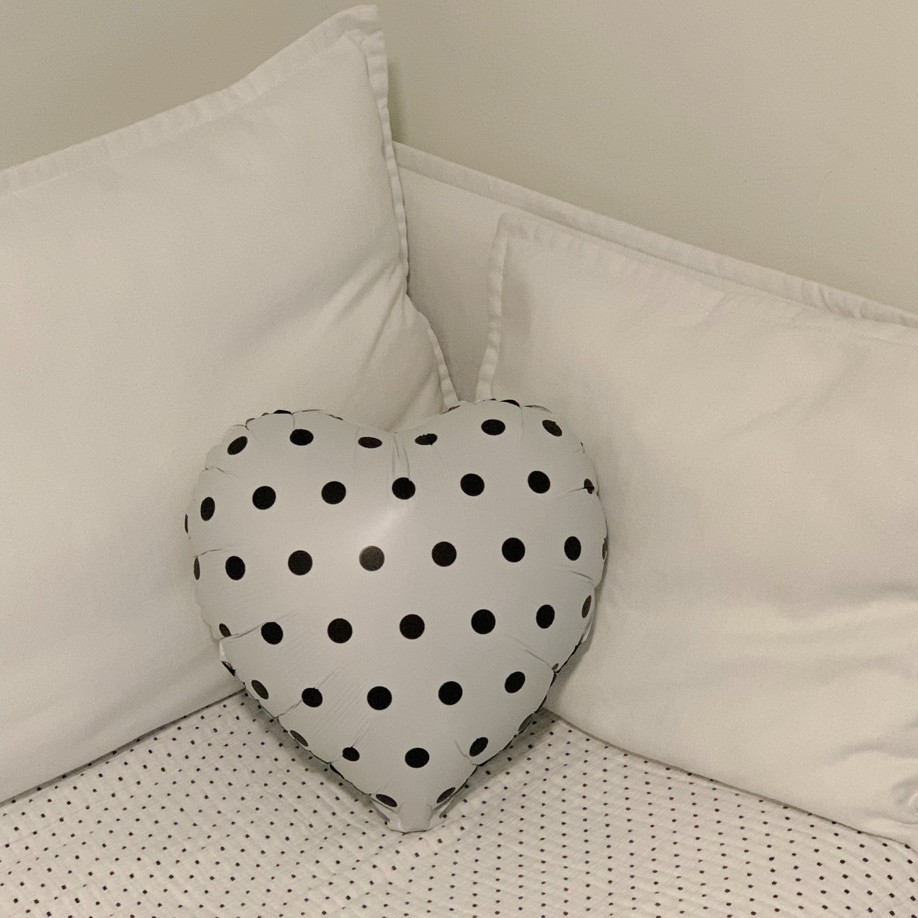 땡땡이 하트풍선 (화이트)